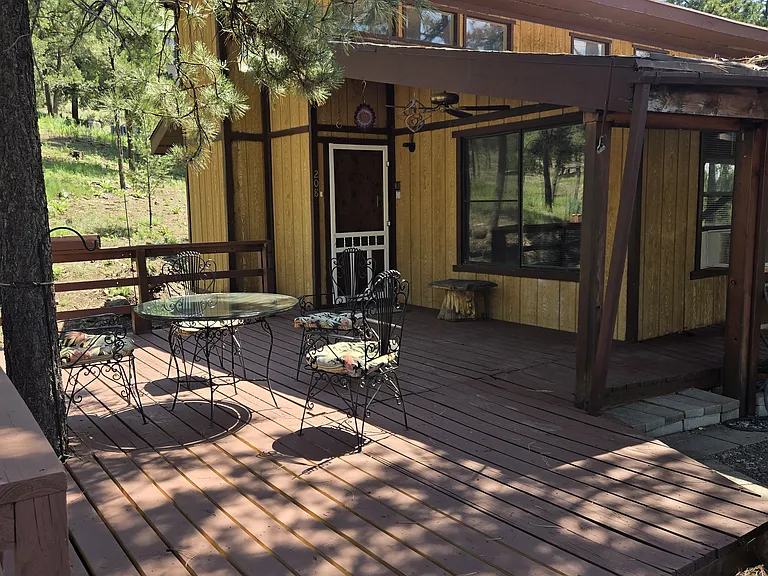 208 Chaves Rd — Photo 2