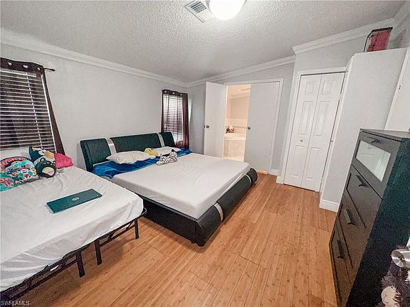 4th image of 465 N Brida ST