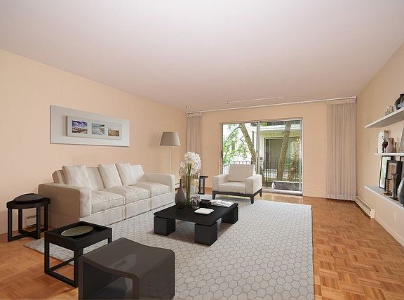 2nd image of 1131 W Lunt Ave APT 205