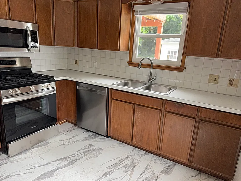 67 Princeton Pl #2 — Photo 16