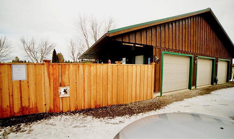 8602 Vance Dr, Lambton Shores, ON N0N 1J7 Zillow