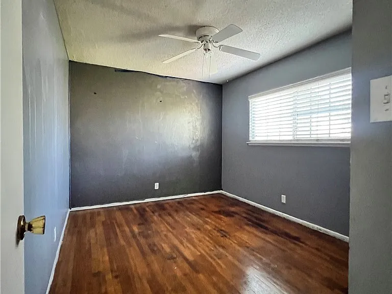 7142 Church Ave — Photo 11