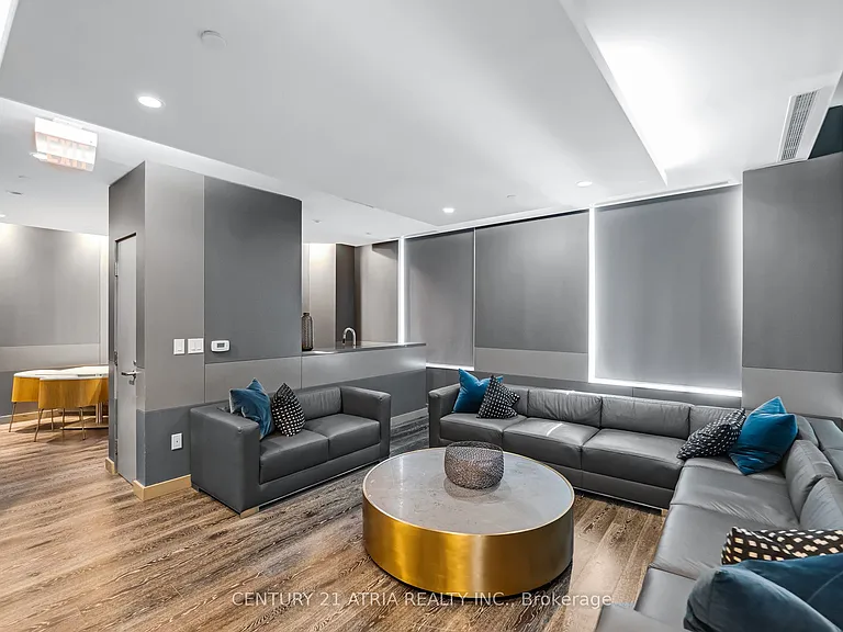 45 Charles St E #601 — Photo 12