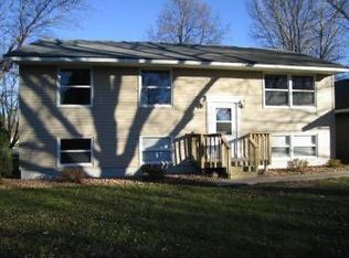 725 S Rice St, Blue Earth, MN 56013