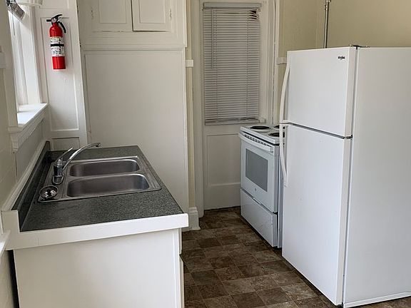 4th image of 215 11th St #4A