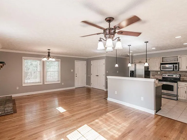 941 Belvedere Dr — Photo 21