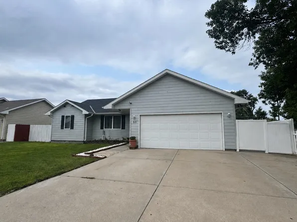 511 W Walnut St, Lexington, NE 68850