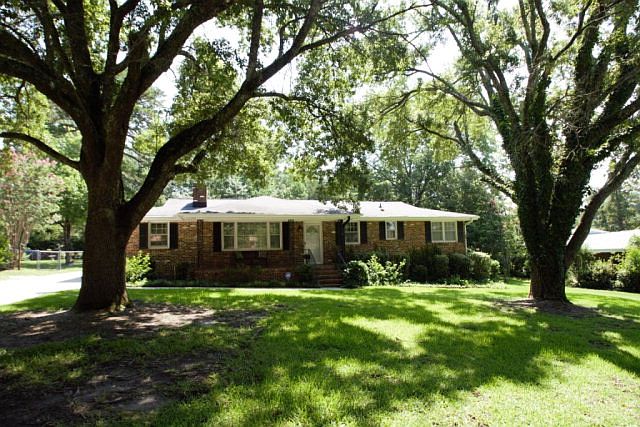 1st image of 14 Rosemary Dr