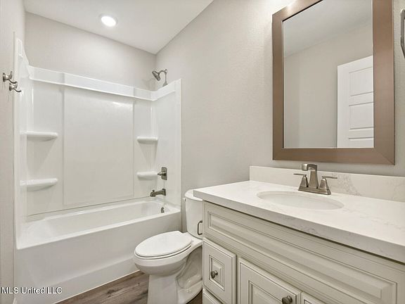 7th image of this home