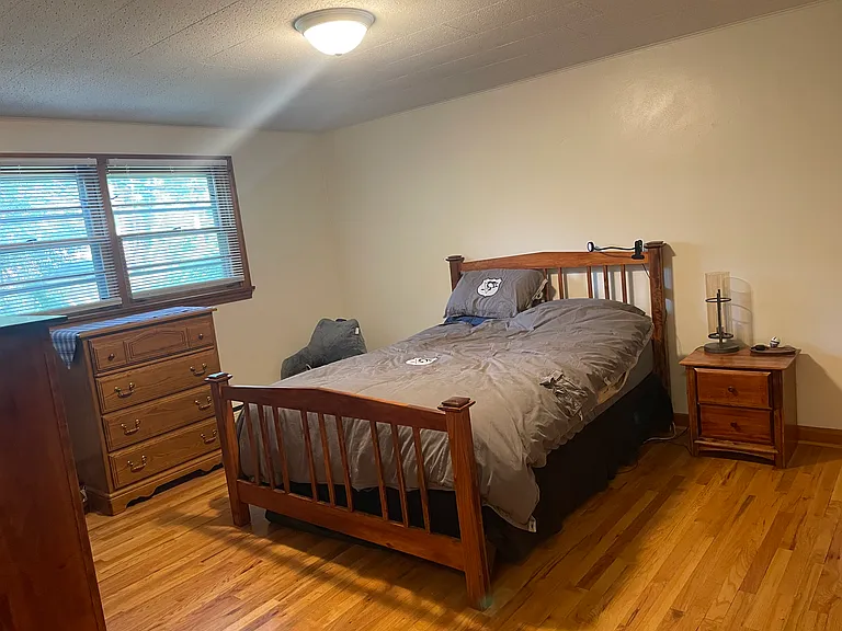 1128 S Pugh St — Photo 8