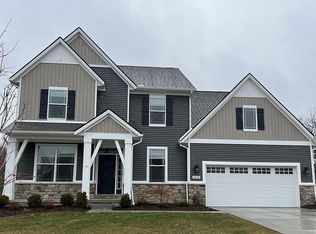 5509 Hickory View Dr, Whitmore Lake, MI