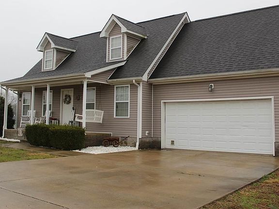 2nd image of 121 Melrose Ln