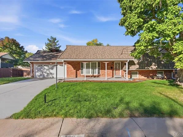 12234 W Applewood Knolls Drive, Denver, CO 80215