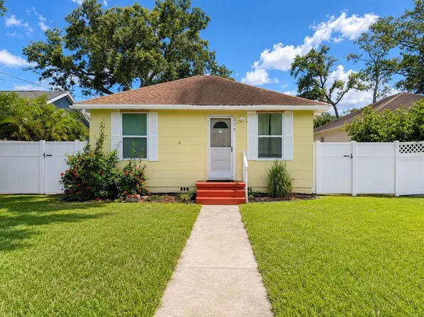 217 50TH TER N, ST PETERSBURG, FL 33703