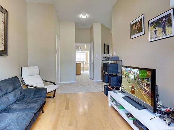 4th image of 2102 Glen Heights Dr