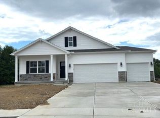 1801 Oak Cv, Goshen, OH 45122