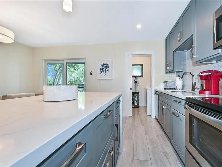 788 Park Shore Dr #G17 — Photo 23