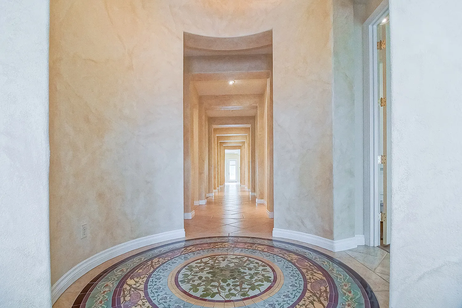 4 bed, 4.5 bath, 4007 sqft, $12,000 — Photo 3