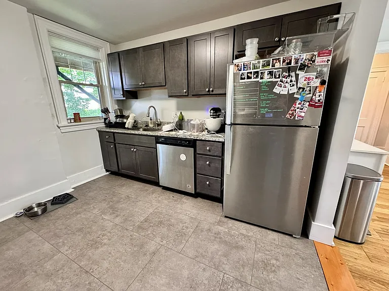 517 Saint James Pl #517 — Photo 8