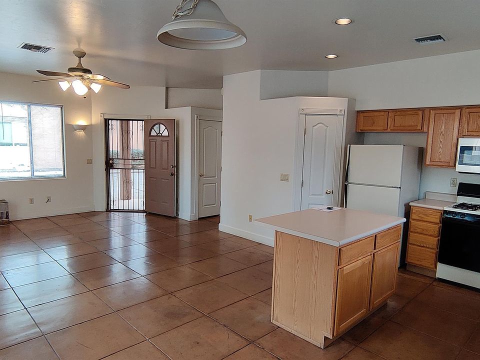 1st image of 1407 E Blacklidge Dr #Bde53de93