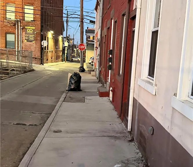 832 Chestnut St — Photo 1