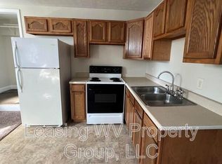 2651 Main St #3, Hurricane, WV 25526