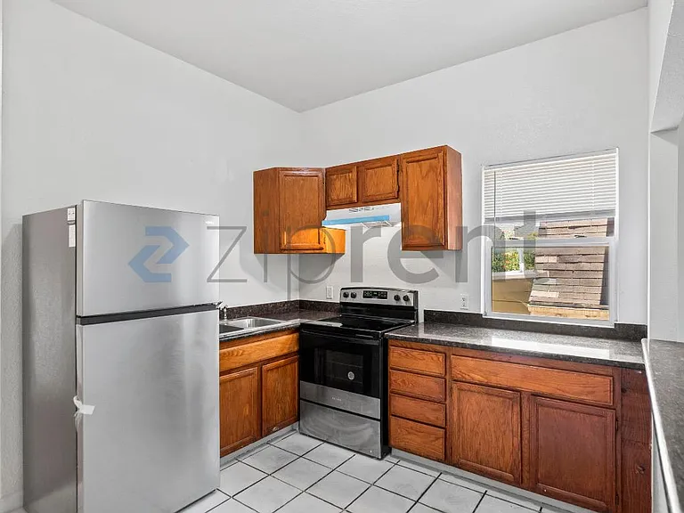3312 Adeline St — Photo 10