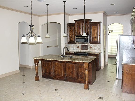 3rd image of 16324 Toledo Bend Ct