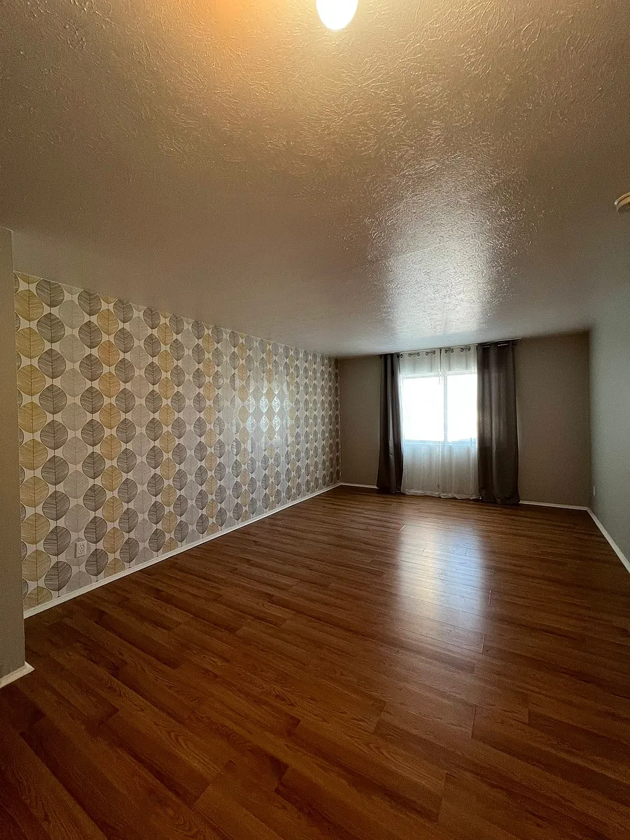 Building Photo - 25735 Lorain Rd #306