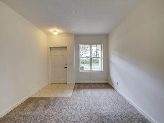 4th image of 2628 Creekside Dr