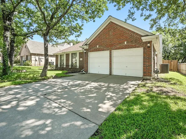 1375 Clear Creek Dr, Lewisville, TX 75067