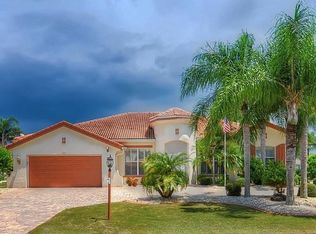 1115 Signature Dr, Sun City Center, FL 33573