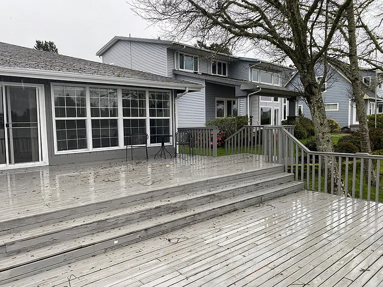 677 Lake Island Ave SE — Photo 31