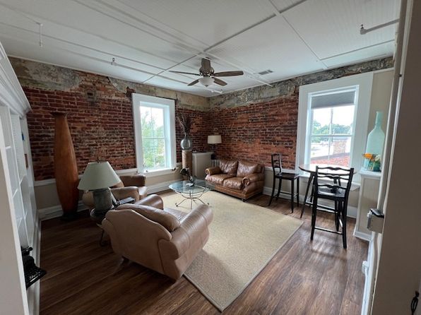 13 W Park Sq NE #D