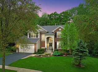 2802 Hidden Valley Ct, Carpentersville, IL 60110