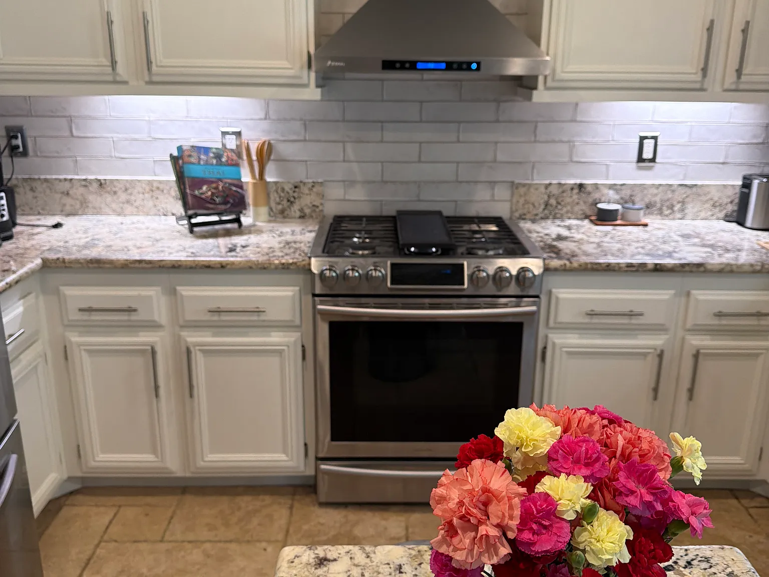 4 bed, 2.5 bath, 2673 sqft, $3,700 — Photo 4
