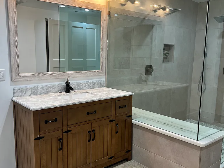 Bathroom with luxurios spa - like 2 person shower and extra spacious vanity