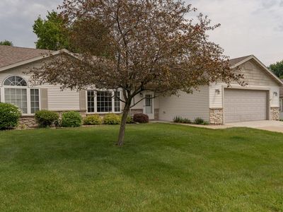 4509 Meadow Lakes Dr NW, Rochester, MN, 55901