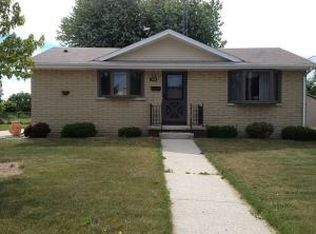 2224 School St, Two Rivers, WI 54241