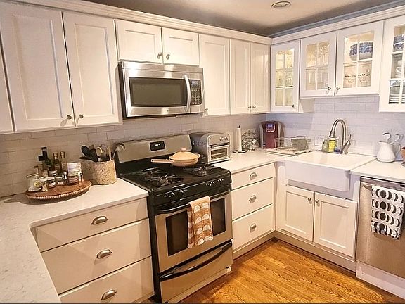 2nd image of 139 Dorchester Ave #G1