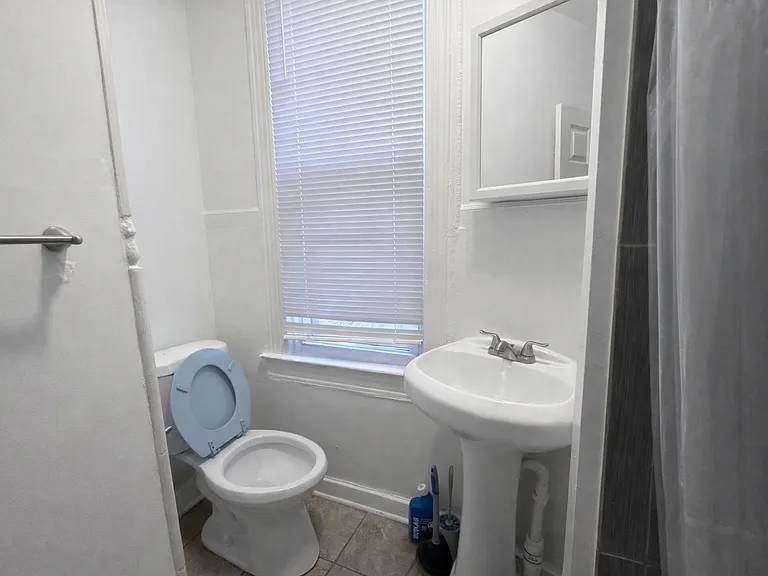450 E Lorraine Ave — Photo 14