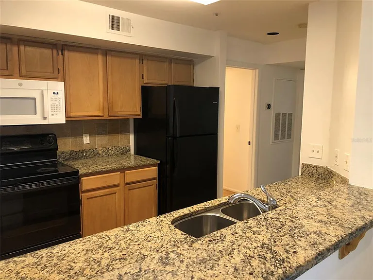 482 N Pin Oak Pl #308 — Photo 5