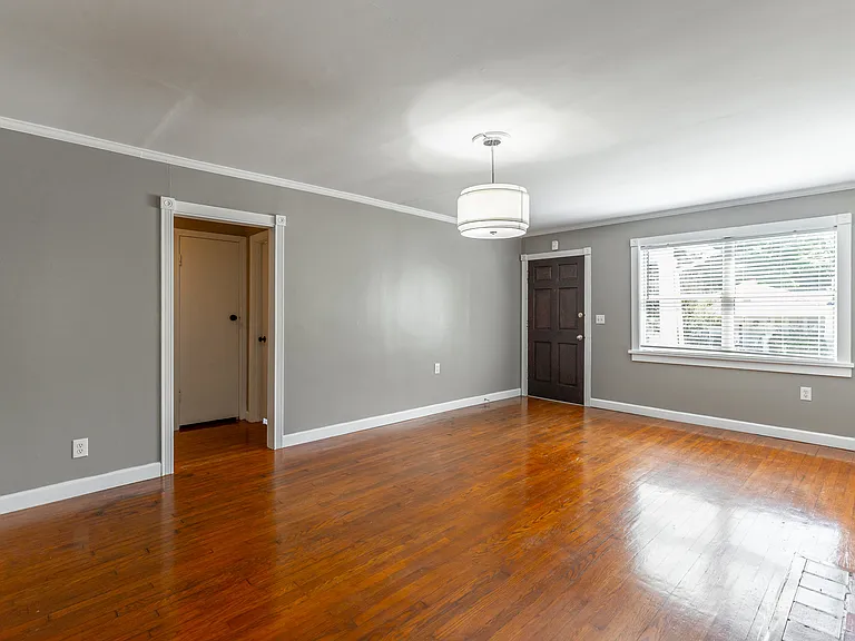 1209 Hanover St — Photo 9