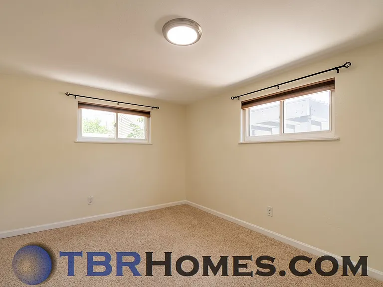 6929 Reno Dr — Photo 11