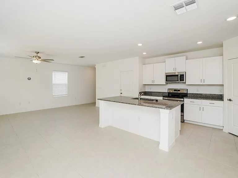 17900 Blissful Stars Dr — Photo 4