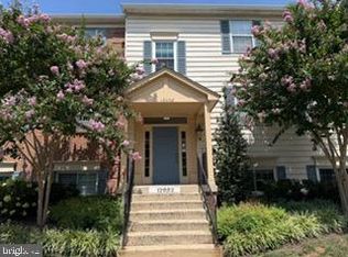 12002 Golf Ridge Ct APT 102, Fairfax, VA 22033