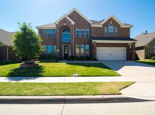 1379 Sandhurst Dr, Roanoke, TX 76262