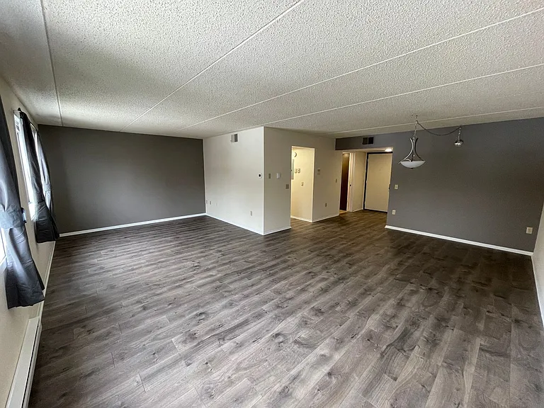 Wingra West Apartments — Photo 34