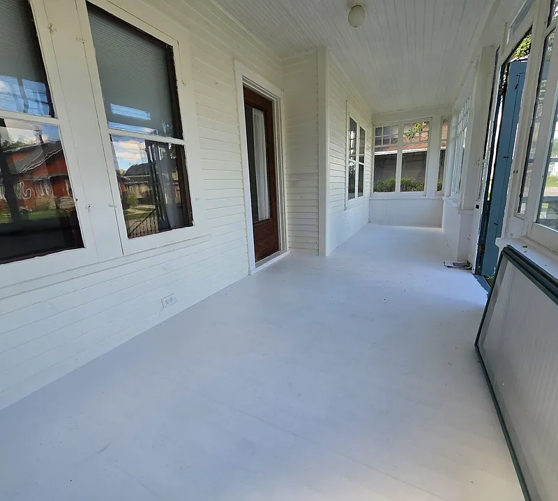 2 bed, 1.0 bath, $1,125 — Photo 3