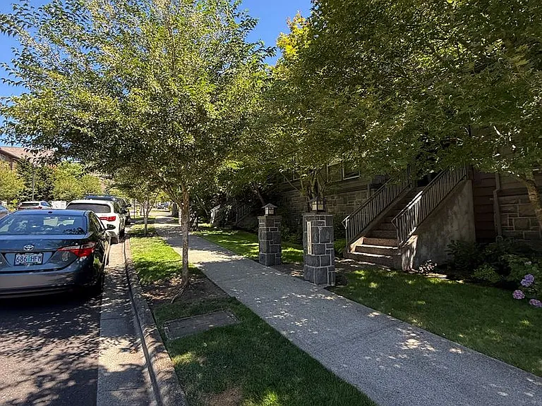 10108 SW Morrison St #10108 — Photo 47